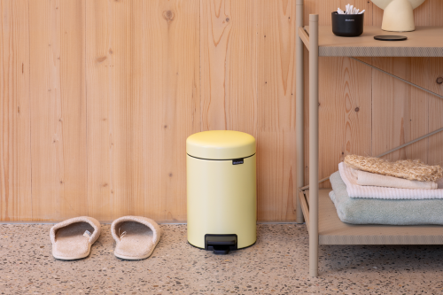 233760 NewIcon Pedal Bin, 3L - Mellow Yellow - 8710755233760 NEWICON Pedálový koš 3 l krásná jemná žlutá Brabantia (10)